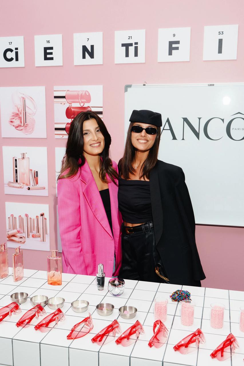 Lancôme Scientifico — guests in pink